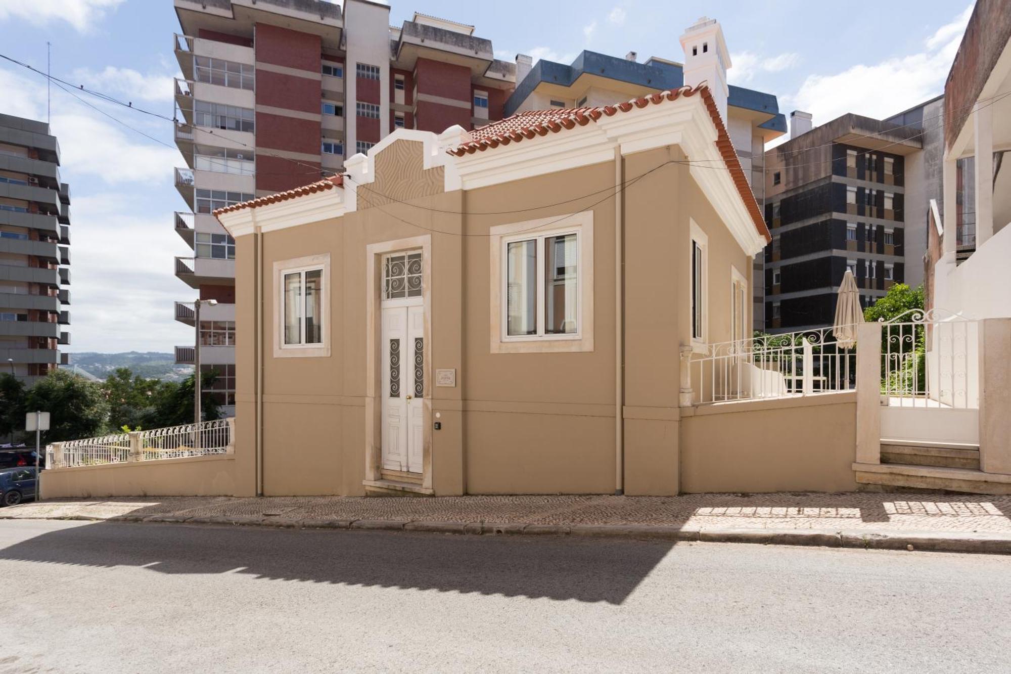 Vila Julieta Guesthouse Κοΐμπρα Εξωτερικό φωτογραφία